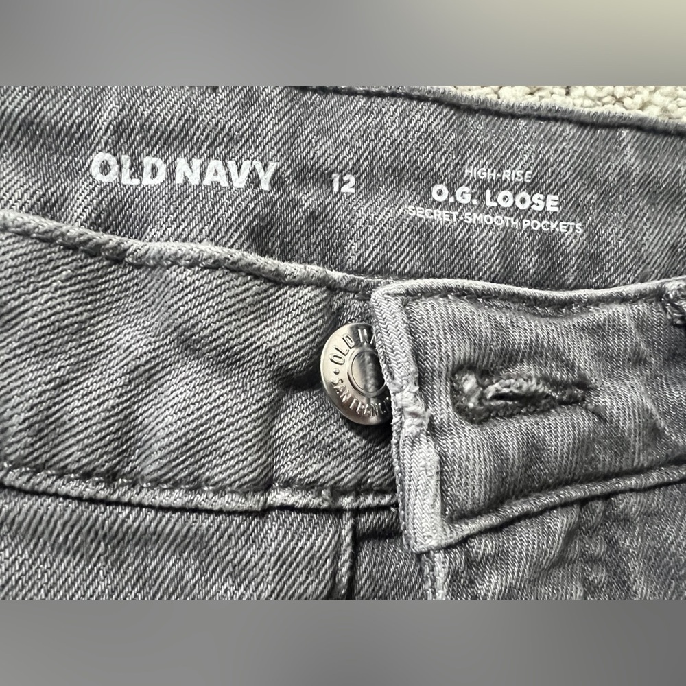Old Navy Gray High Rise Distressed O.G. Loose Jeans - Picture 3 of 10